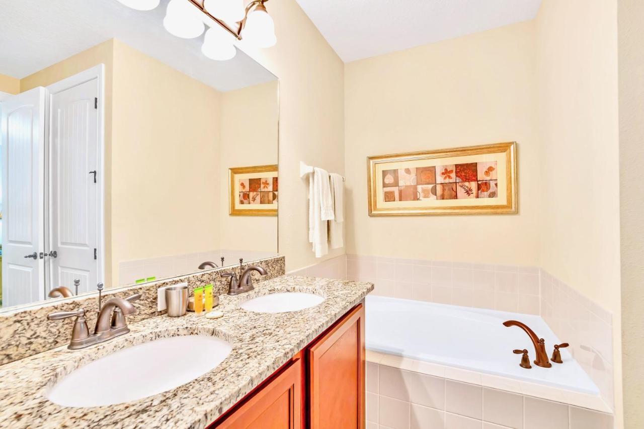 Huge 10 Bdr Family House With Arcades And Free Pool Heat Near Disney Орландо Екстер'єр фото
